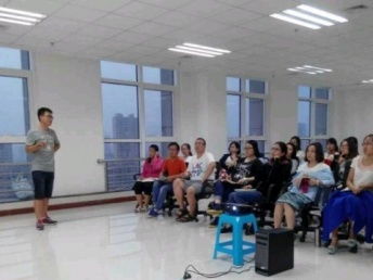 專業(yè)老牌翻譯公司 品質(zhì)與服務的市場調(diào)查解析